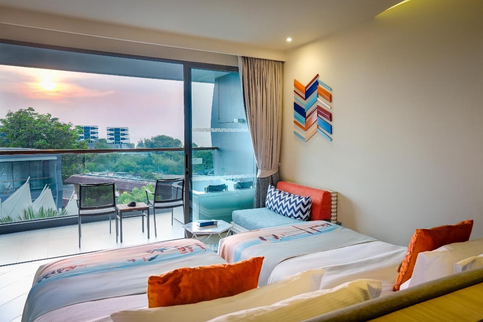 Resort The Sis - Adult Only Strand Kata